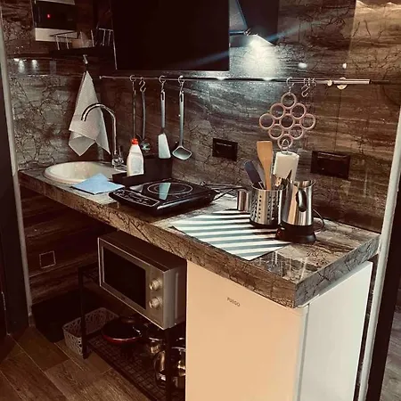 Deluxe 01 Love hotel Tirana