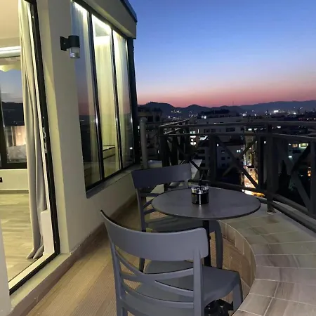 Love hotel Deluxe 01 Tirana